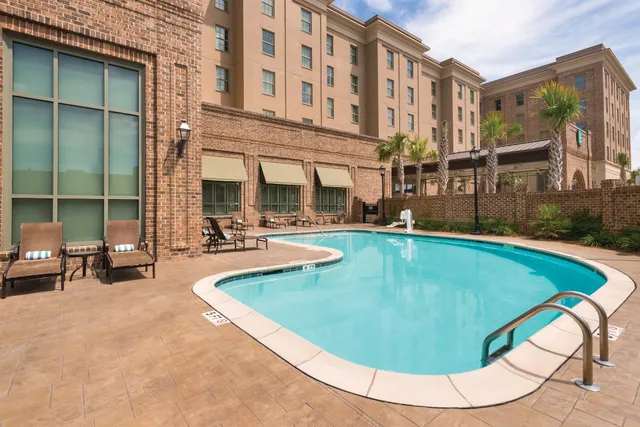Embassy Suites by Hilton Savannah Historic District