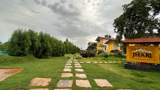 Jhari Retreat