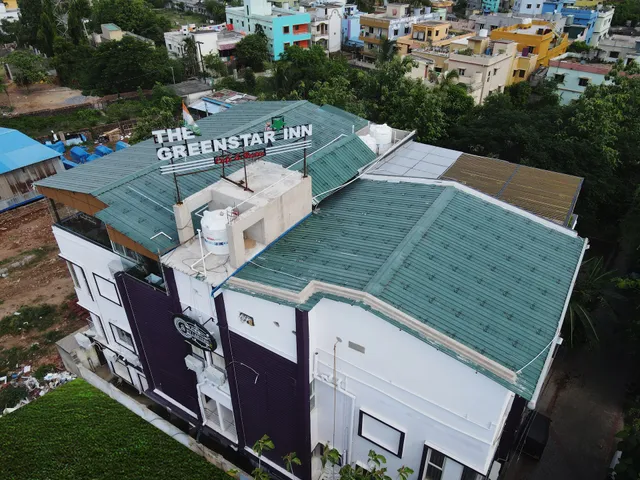 THE GREENSTAR INN PREMIUM