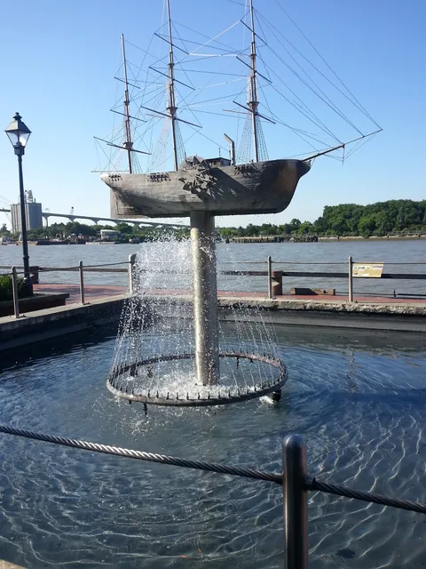Ship fountain