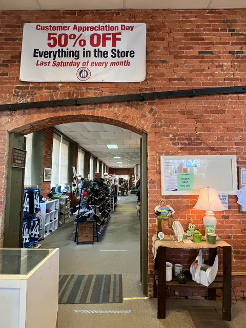 American Rescue Workers Thrift Store, Milton