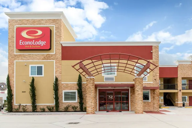 Econo Lodge Inn and Suites Houston Willowbrook