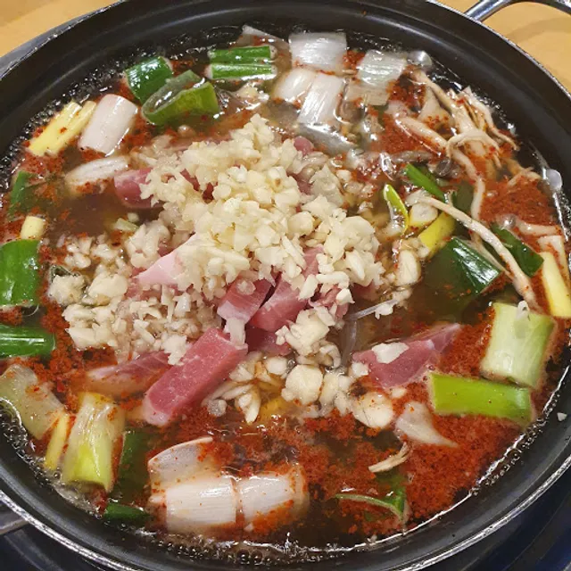 깡촌돼지찌개식육식당