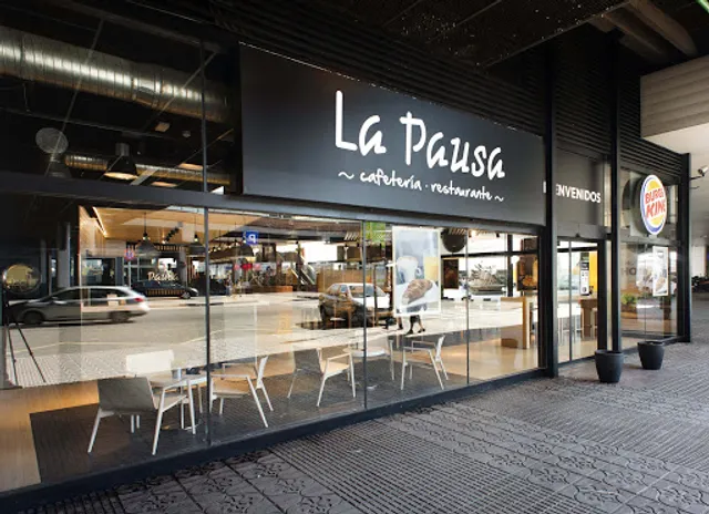 La Pausa