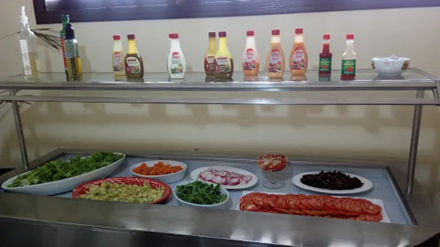 Colher de Pau - Restaurante e Marmitaria em Vila Piza, Limeira - SP