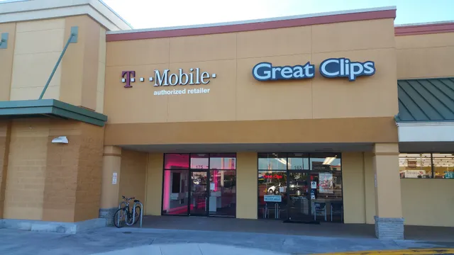 Golden Gate Shopping Center