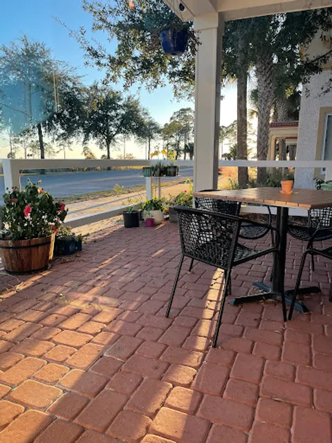 Keeper's Bistro & Bar