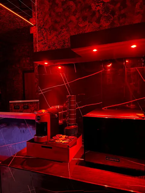 B&B L'H LION'S RED SUITE