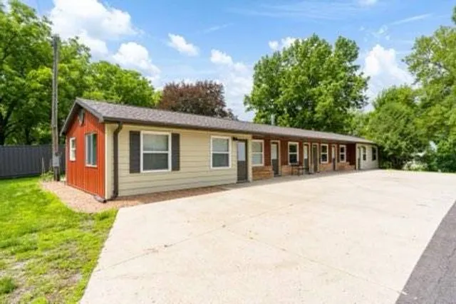 Lodging At Lake Aire