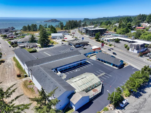 Brookings Inn Resort