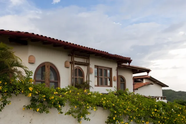 Pelican Eyes Piedras Y Olas Resort