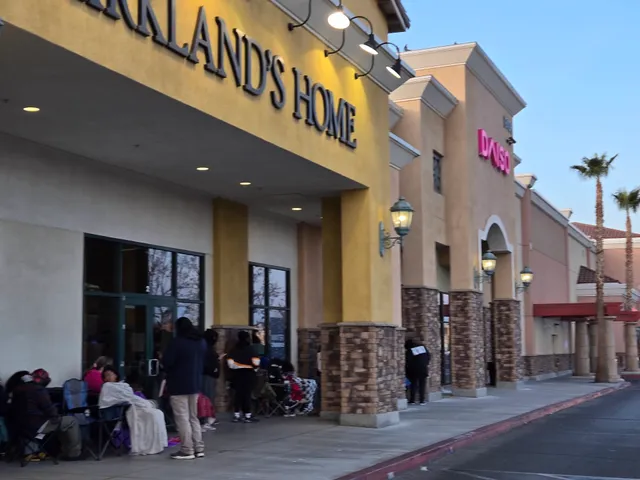 Daiso - Japanese Household Goods