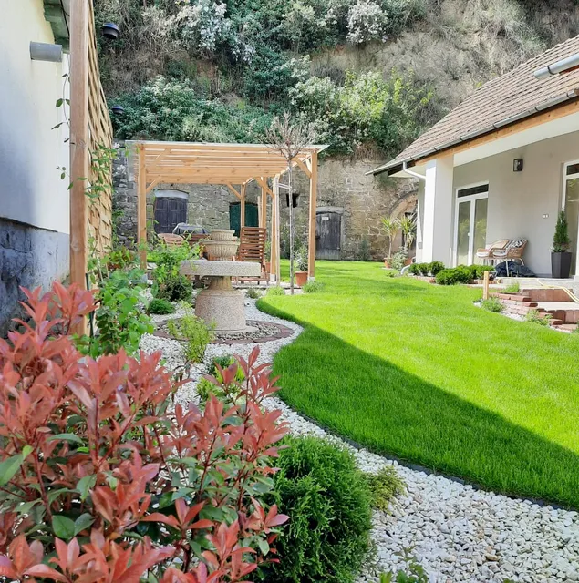 Bonne Vie Cottage Apartmanház - Zebegény