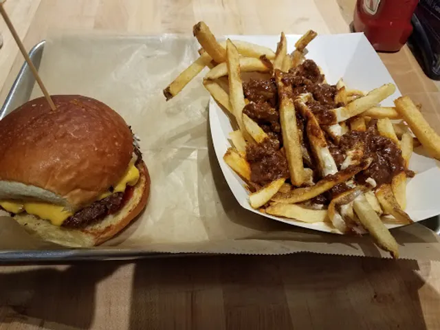 MOOYAH Burgers, Fries & Shakes