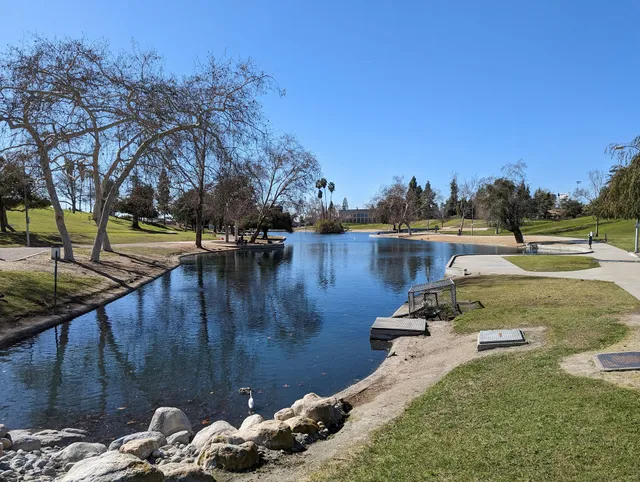 La Mirada Community Park/Lake