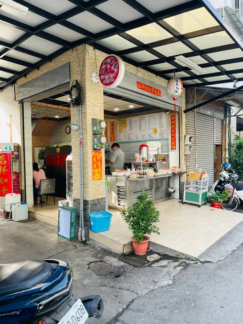 阿梅早點（蛋餅供應時間6:10開始賣完為止）電話可查詢有無賣完