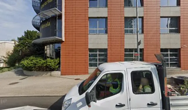 al. Konstytucji 3 Maja 1a