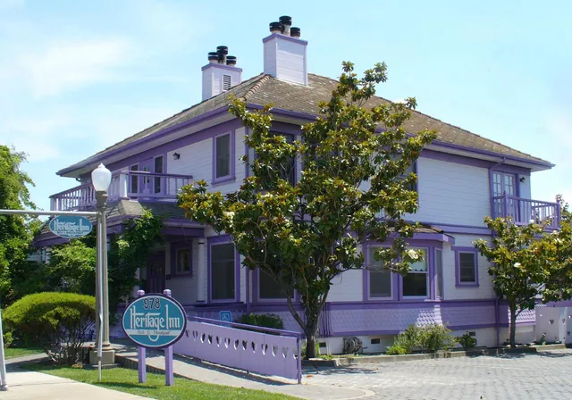 Heritage Inn Bed & Breakfast