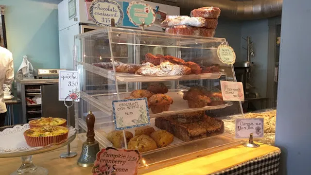 LuciAnna’s Bistrot & Patisserie