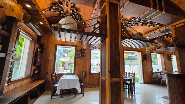 Lan Rừng Coffee & Restaurant