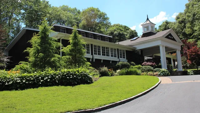 Full of Surprizes Estate and Tag Sales