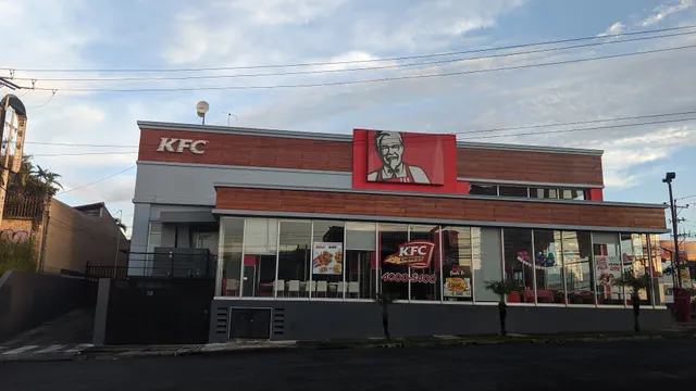 KFC Plaza Del Sol