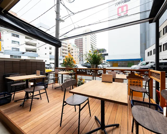 Momoyaseinikudoh Yakuin Main store