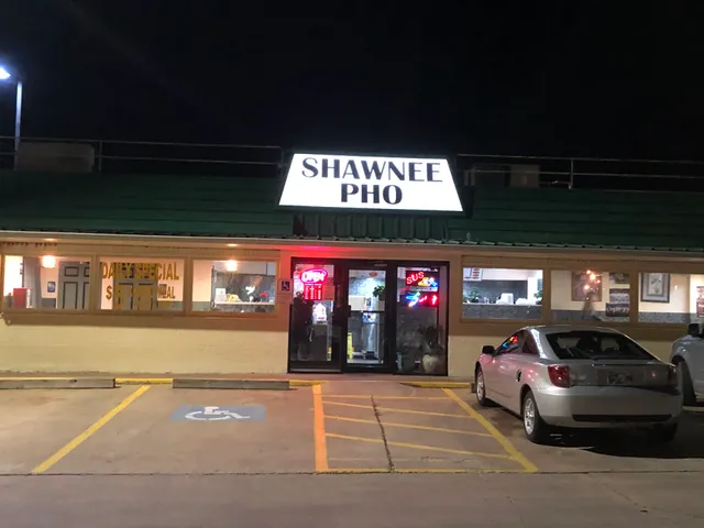 Shawnee Pho
