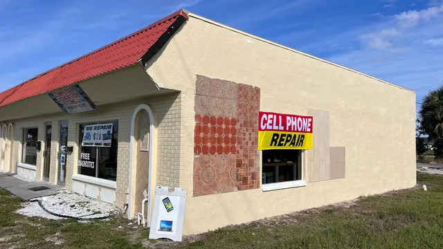 Computer & Phone Liquidation Cape Coral Store