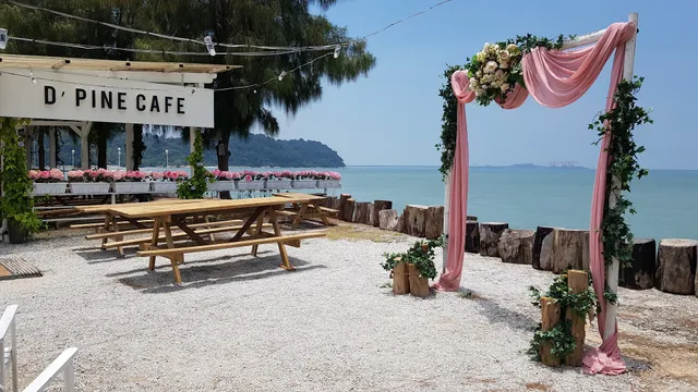 Rockbund Fishing Chalet