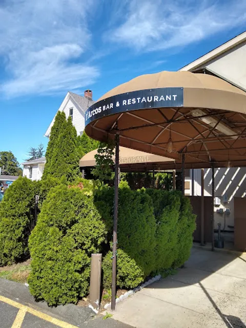 D'Arcos Bar and Restaurant