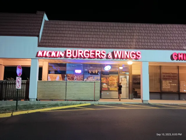 Kickin Burgers and Wings