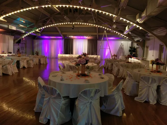 10th Street Station Reception