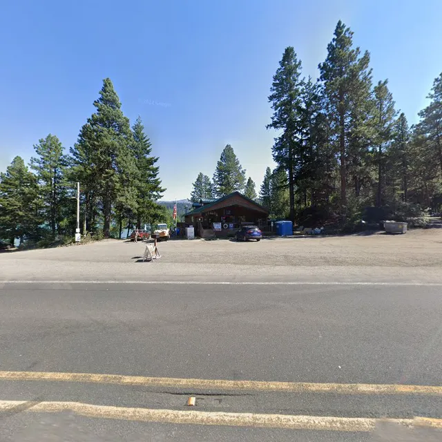 Lakeside Cafe - Rimrock Lake Resort