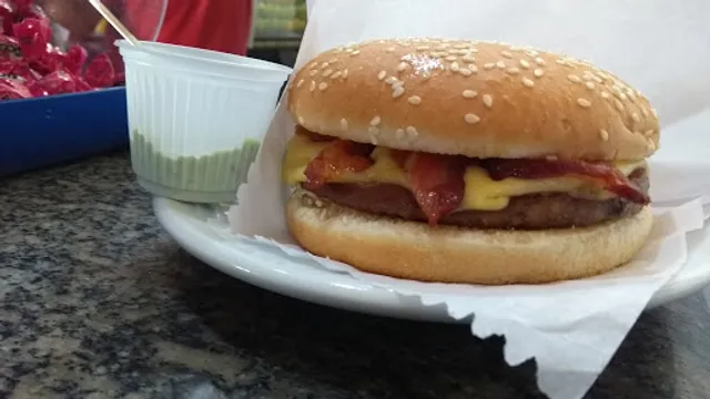 LANCHONETE NOVA AVENIDA