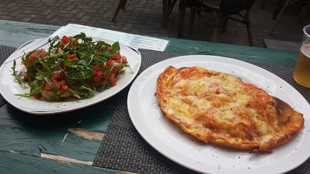 Pizzeria La Perla