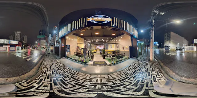 Street (T-Burger) ABC