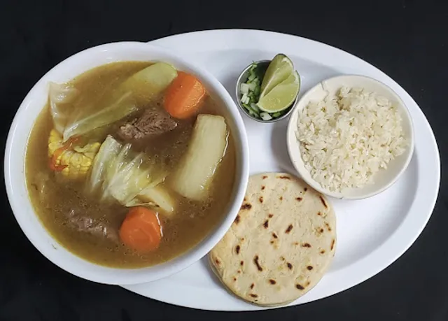 Pupuseria La Esquina # 2