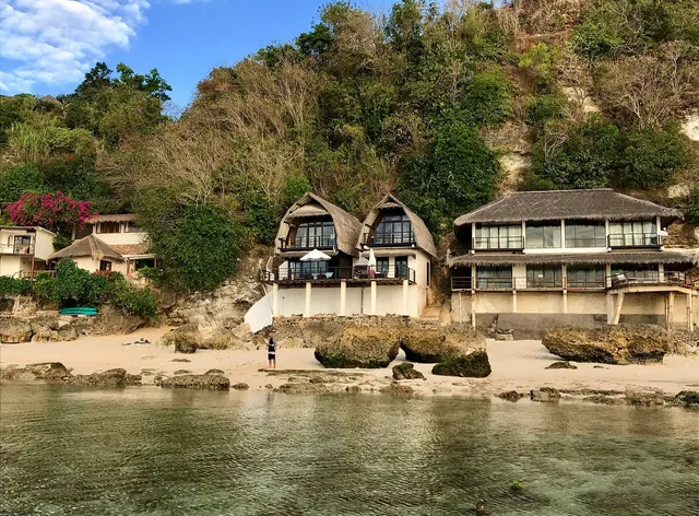 Rumah Elizabeth & Rumah Janneke - Beach Front Villa