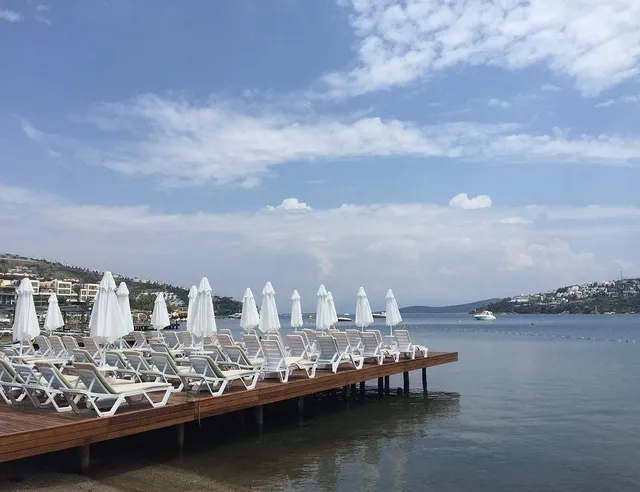 Estrella Beach Hotel