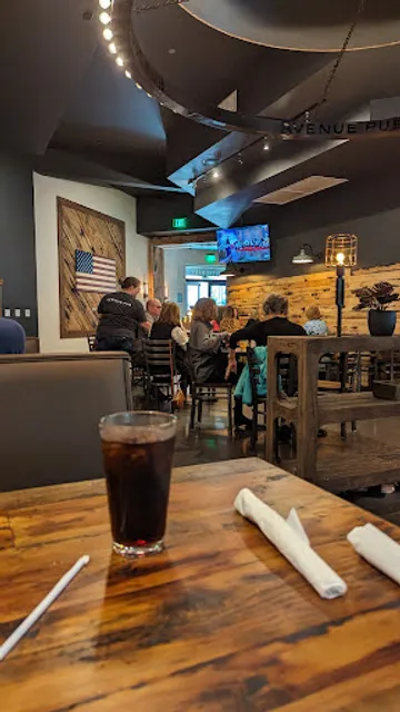 Avenue Pub - Northbank