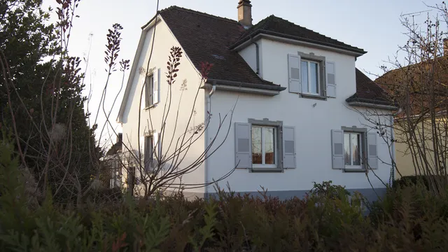 AULOUISON, accueil touristique et de moyenne durée