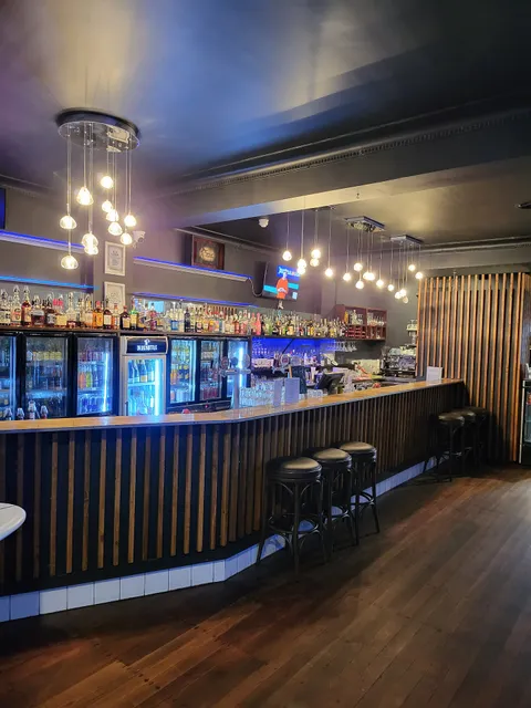 BlueBottle Cocktail & Tapas Bar