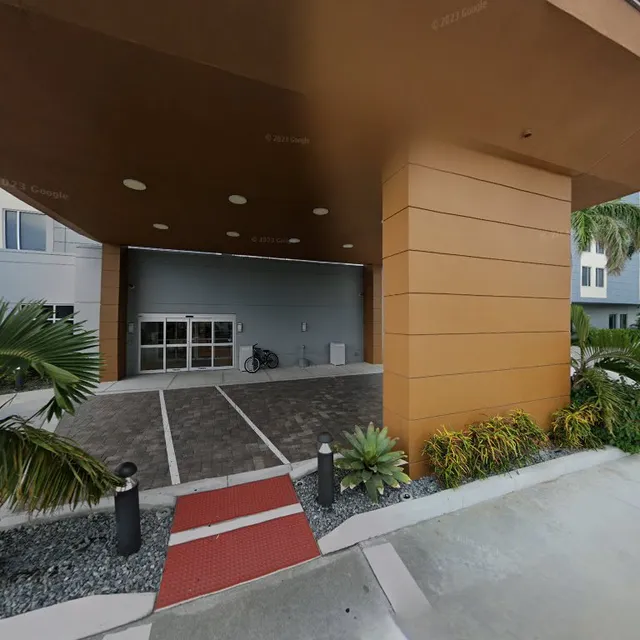 Splashdown Pool Bar and Lounge