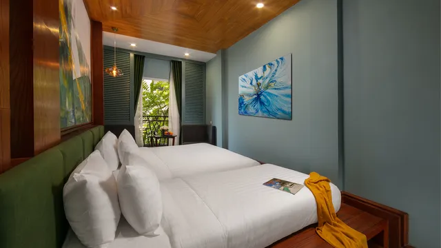 Hanoi La Selva Central Hotel