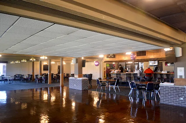 Westfield Bar & Grill