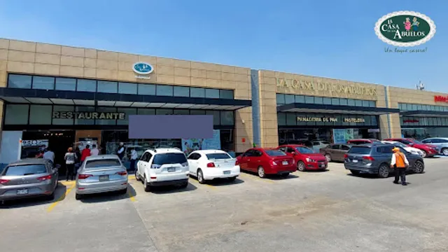 La Casa De Los Abuelos - Plaza Uptown