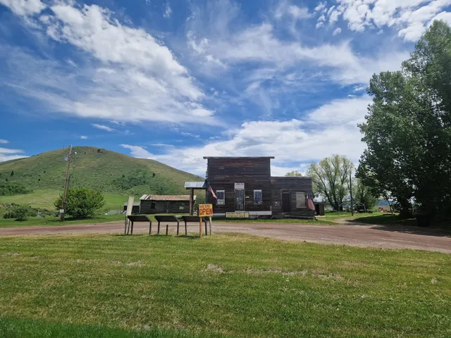 The Henry Store - Stampede Hills LLC