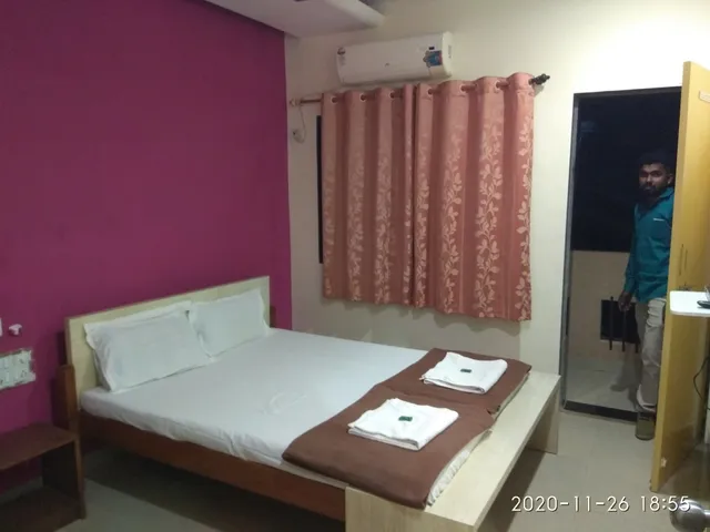 Hotel Mayuresh lodge