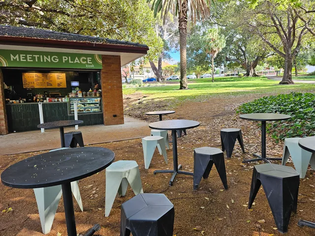 Meeting Place Kiosk - Hyde Park